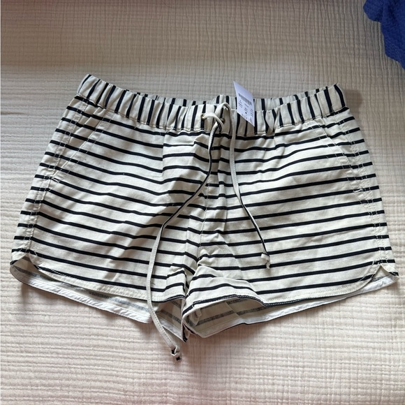 J. Crew Tie Waist Shorts - Picture 1 of 3